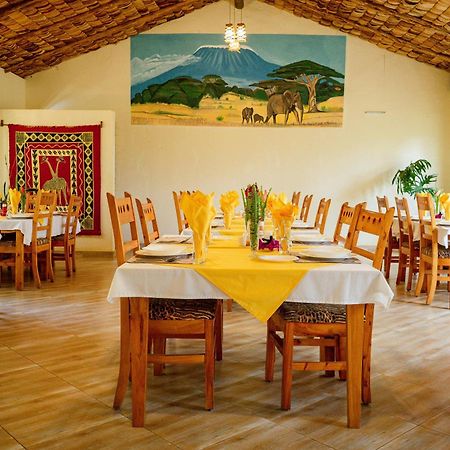 Meru View Lodge Usa River Екстериор снимка